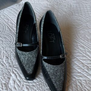 LOFT Women's Black and Gray Flats 8.5